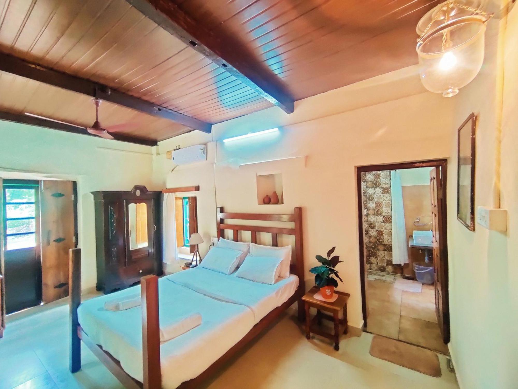 The Bungalow Bogmalo An 1880 Indo Portuguese Heritage Beach Villa South Goa מראה חיצוני תמונה